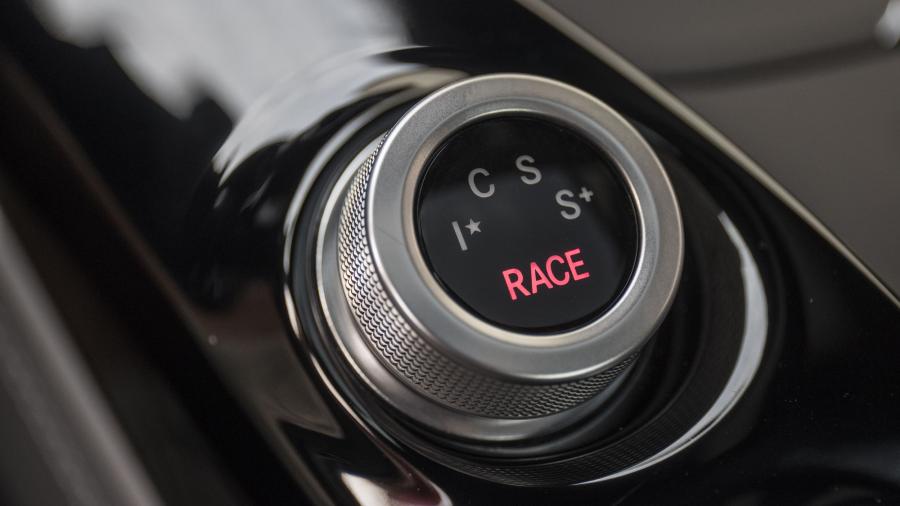 Детали интерьера Mercedes-AMG GT C Edition 50 (C190) 2017 года  (фото 61 из 63)
